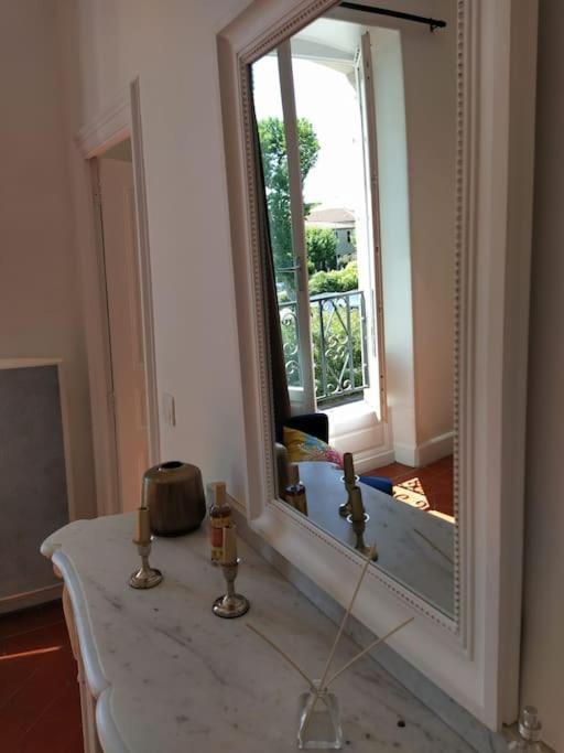 Appartement Avec Balcon, Bord Du Canal, Wifi. Narbonne Kültér fotó