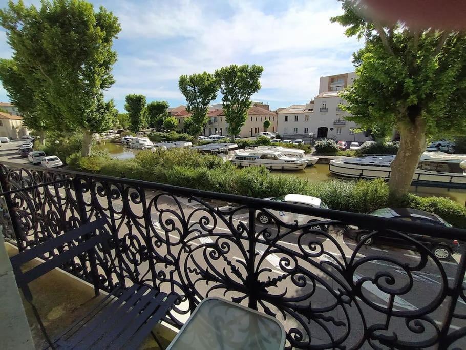 Appartement Avec Balcon, Bord Du Canal, Wifi. Narbonne Kültér fotó